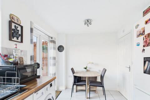 2 bedroom semi-detached house for sale, Parkgate Close, Newark NG22