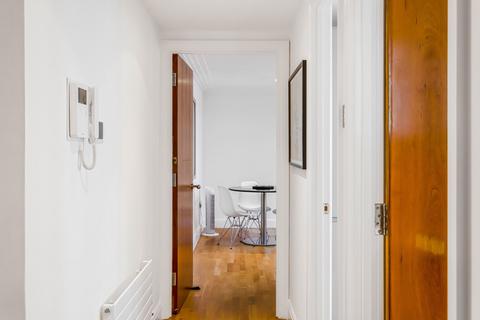 1 bedroom apartment for sale, Exchange Court, London WC2R