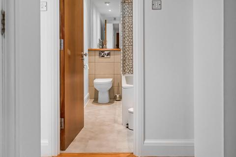 1 bedroom apartment for sale, Exchange Court, London WC2R