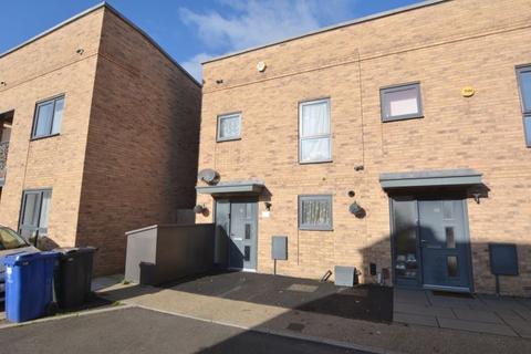 2 bedroom semi-detached house to rent, Hurrell Drive, Harrow