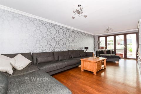 undefined, Annie Road, Snodland ME6