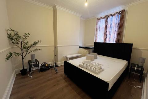 undefined, Malvern Road, Luton LU1