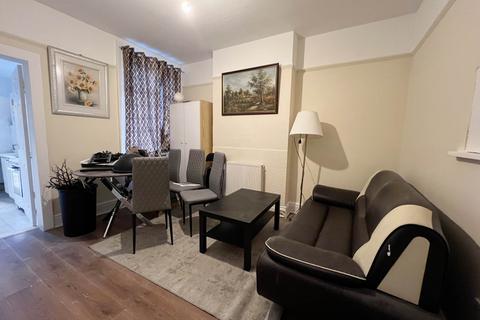 undefined, Malvern Road, Luton LU1