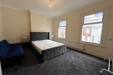undefined, Malvern Road, Luton LU1