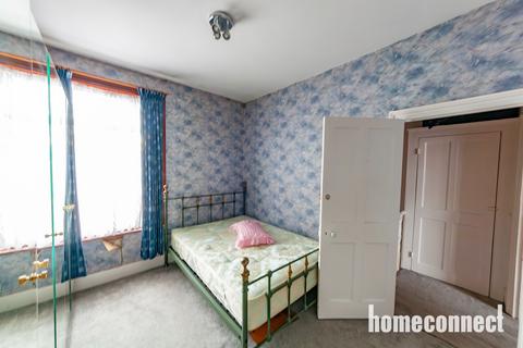 undefined, Shelley Avenue, London