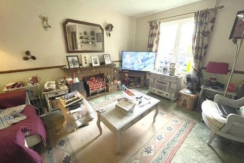 3 bedroom end of terrace house for sale, Jorose Way: South Bretton