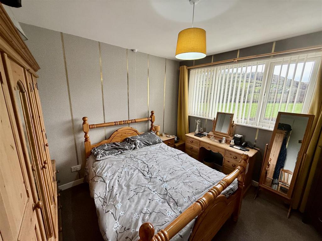 Rear Bedroom
