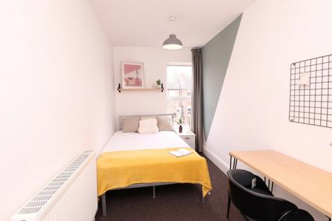5 bedroom house to rent, Thesiger Street, Lincoln LN5