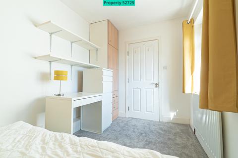 6 bedroom terraced house to rent, Avenue Road, Southampton, SO14 6BB