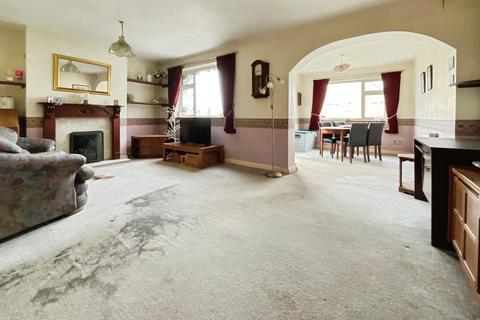 3 bedroom townhouse for sale, Camborne Close, Wigston LE18