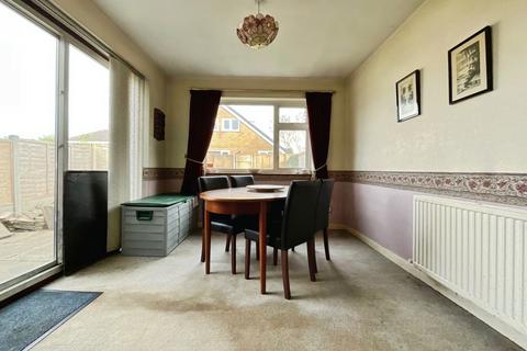3 bedroom townhouse for sale, Camborne Close, Wigston LE18