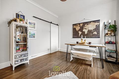 undefined, Columbia Road, Grimsby DN32