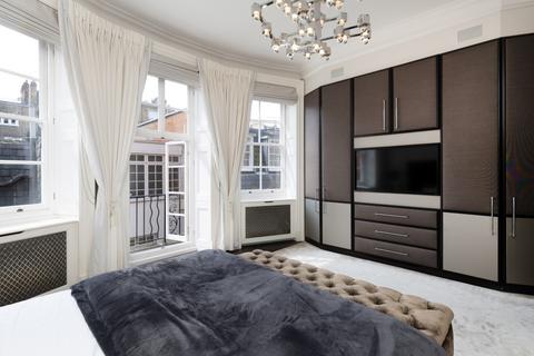 2 bedroom flat for sale, Cadogan Square, London SW1X