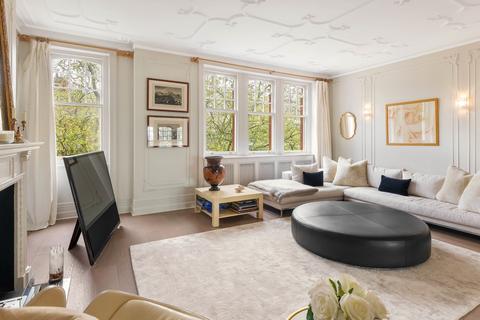 3 bedroom apartment for sale, Queens Gate London SW7