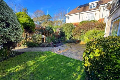 2 bedroom flat for sale, Kings Avenue, Penn Hill, BH14