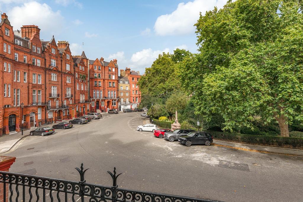 Hans Place