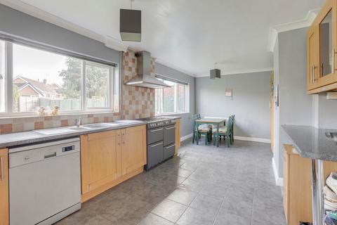 undefined, Douglas Close, Nottingham NG12