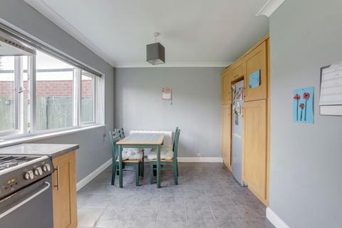 undefined, Douglas Close, Nottingham NG12