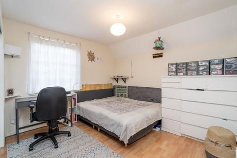 undefined, 15/3 West Bryson Road, Edinburgh, EH11 1EH