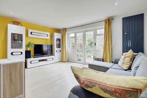 undefined, Brownlow Bend, Basildon, SS14