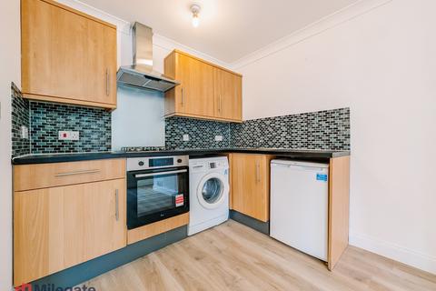 undefined, Windsor Street, Luton LU1