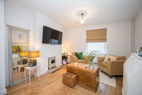 2 bedroom end of terrace house for sale, St. Helens Road, Abergavenny NP7