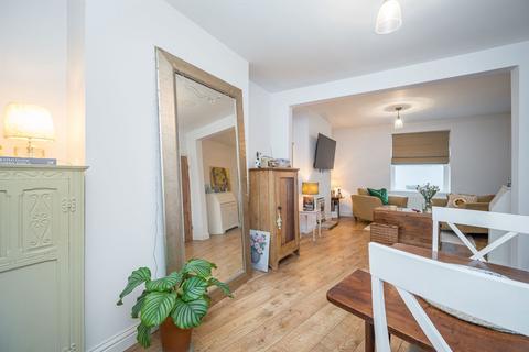 2 bedroom end of terrace house for sale, St. Helens Road, Abergavenny NP7