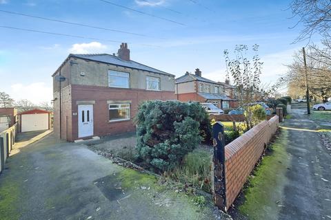 2 bedroom semi-detached house to rent, Highmoor Lane, Cleckheaton, BD19
