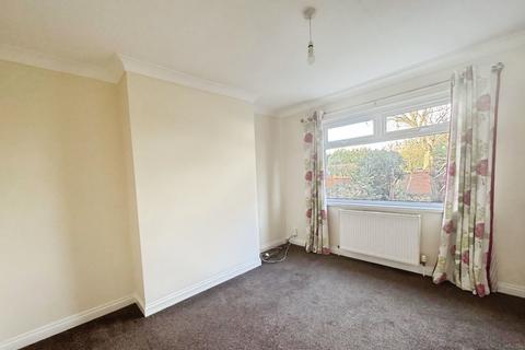 2 bedroom semi-detached house to rent, Highmoor Lane, Cleckheaton, BD19
