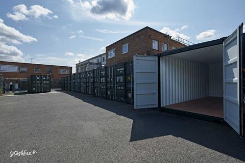 Garage to rent, Autumn Street, London E3
