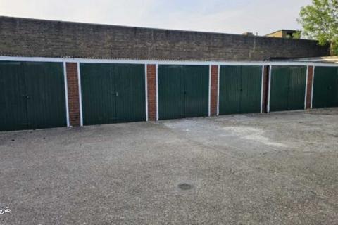 undefined, Grand Drive, London SW20