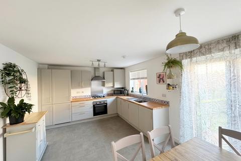 3 bedroom detached house for sale, Cannadine Road, Kenilworth