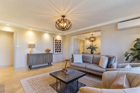 3 bedroom flat for sale, St Johns Wood, London