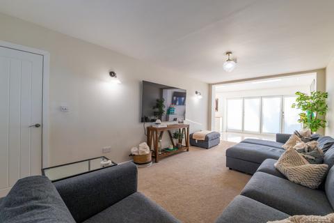 5 bedroom detached house for sale, Spa Drive, Sapcote, LE9
