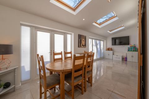 5 bedroom detached house for sale, Spa Drive, Sapcote, LE9