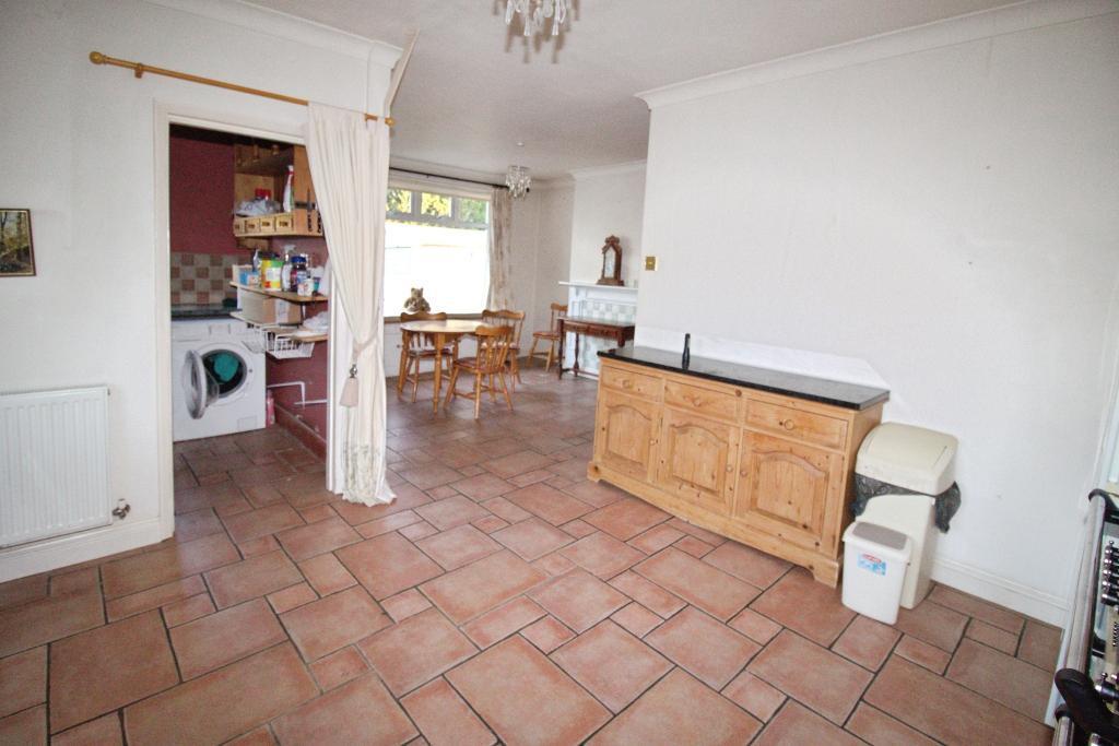 Kitchen Dining Area