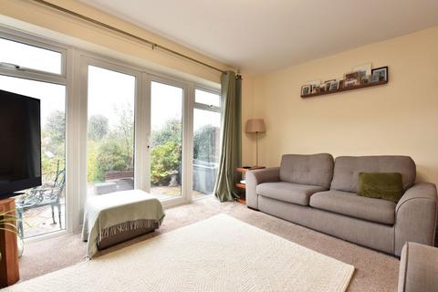 3 bedroom semi-detached house for sale, Queen Street, Kingswinford DY6