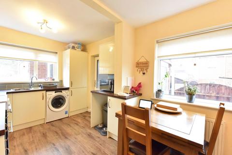 3 bedroom semi-detached house for sale, Queen Street, Kingswinford DY6