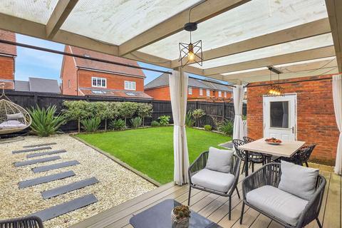 4 bedroom detached house for sale, Linseed Crescent, Walkden M28