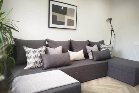 undefined, Ravensknowle Road, Hudderfsield HD5