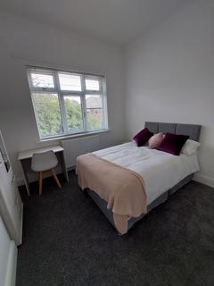 1 bedroom in a house share to rent, Room 4