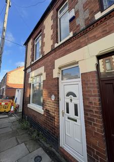 3 bedroom end of terrace house to rent, Turner Street, Stoke-on-Trent