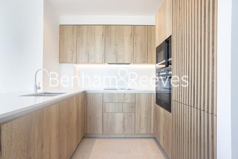 1 bedroom apartment to rent, Silk District, Jacquard Point E1