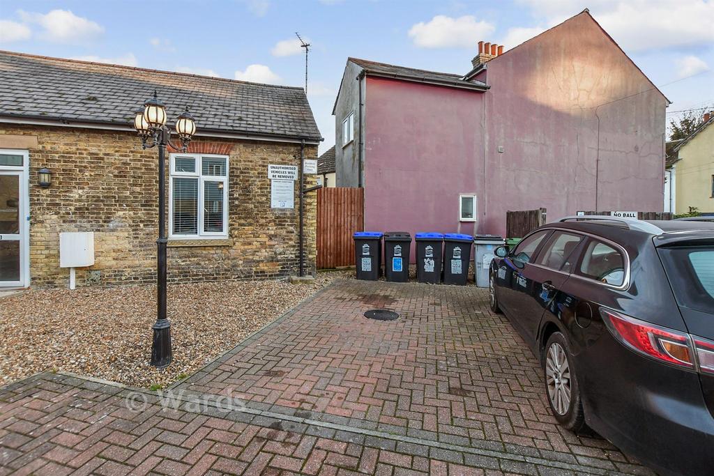 Driveway/Parking
