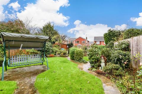 3 bedroom detached house for sale, Pembroke Road, Coxheath, Maidstone, Kent
