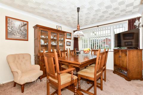 3 bedroom detached house for sale, Pembroke Road, Maidstone ME17