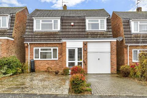 3 bedroom detached house for sale, Pembroke Road, Maidstone ME17
