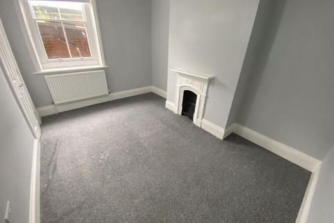 1 bedroom apartment to rent, High Street, Newport