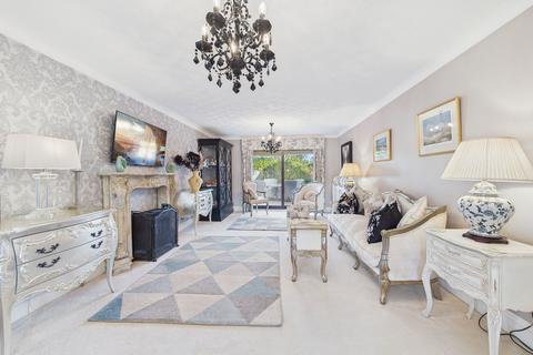 4 bedroom detached house for sale, Whaddon Drive, Chester, CH4