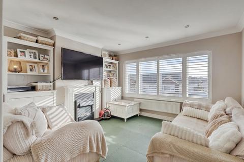 2 bedroom semi-detached bungalow for sale, Ascot Close, Benfleet, SS7